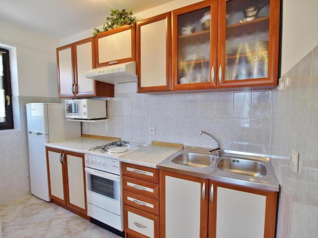 Apartments Zdenka - Garden Terrace Barbat na Rabu エクステリア 写真